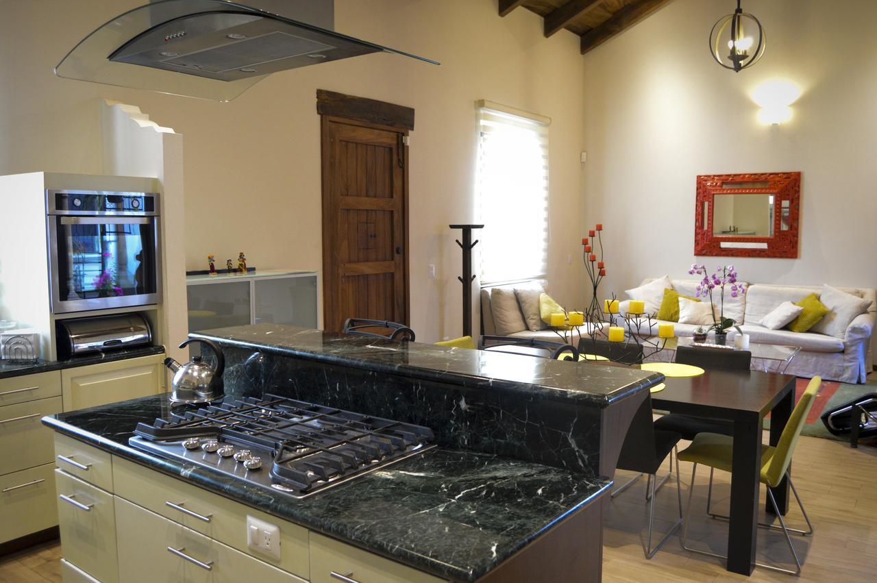 Casa Girasol Bed & Breakfast Antigua Exterior photo