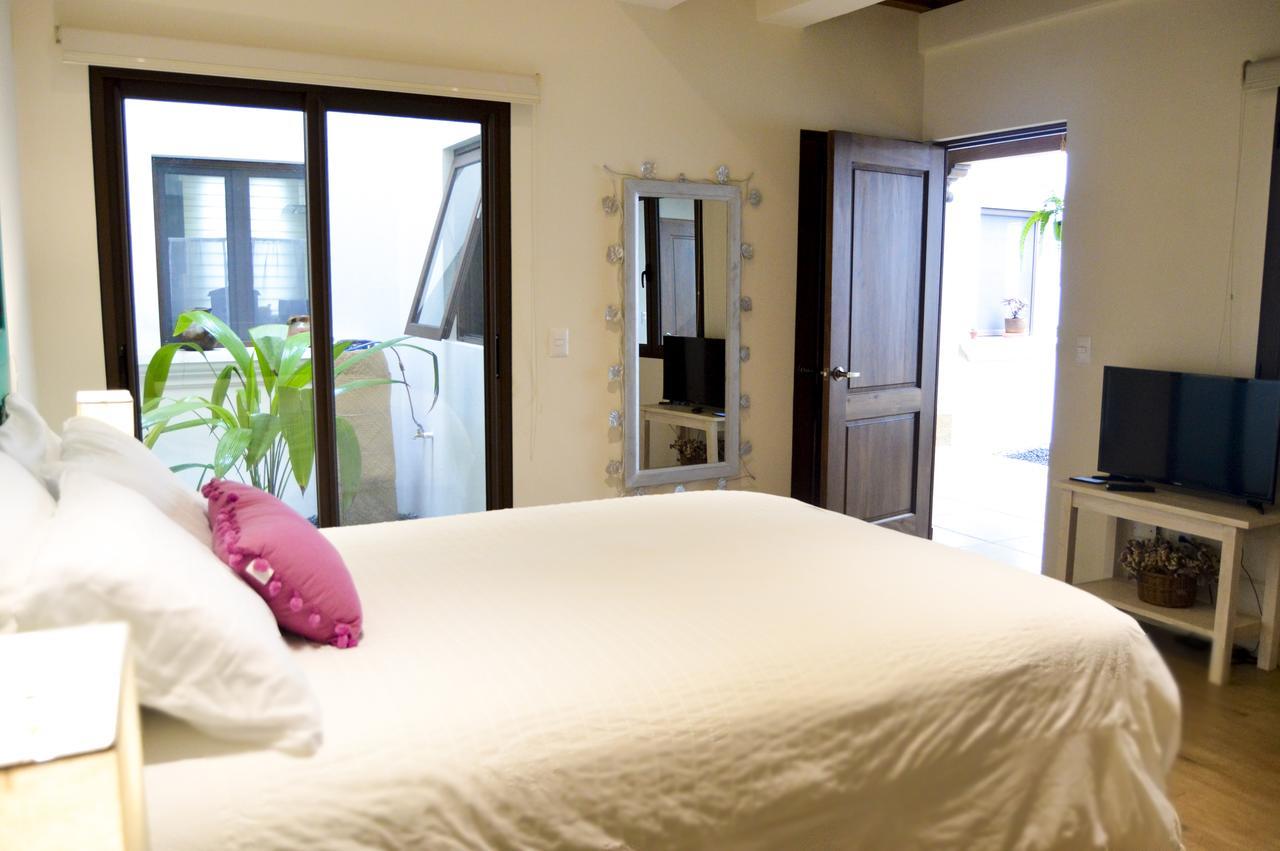 Casa Girasol Bed & Breakfast Antigua Exterior photo